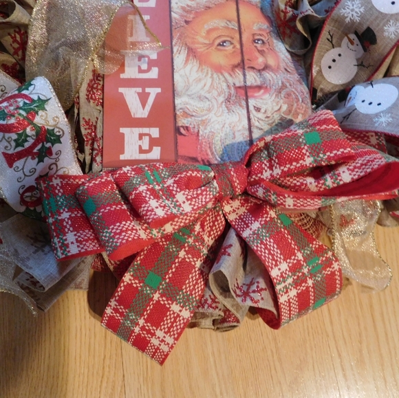 HANDMADE RUSTIC SANTA CHRISTMAS WREATH - Picture 2 of 5